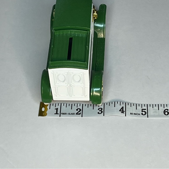 Vintage Castrol Limited Edition, 1913 Model T Van Bank. New inbox. - Picture 7 of 14